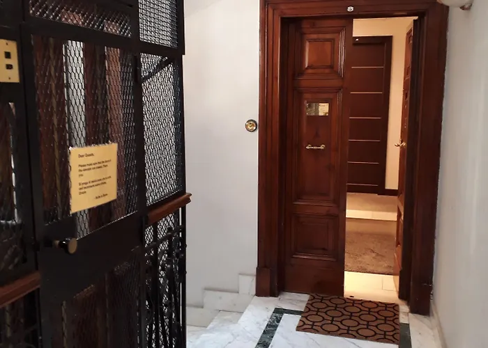 Residenza Cola Di Rienzo - In 4*