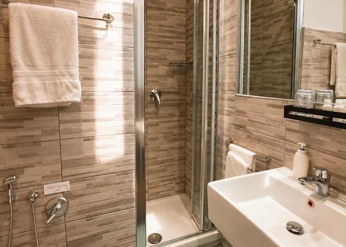 Penzion Residenza Cola Di Rienzo - In 4*