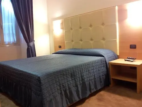 Residenza Cola Di Rienzo - In Penzion Řím